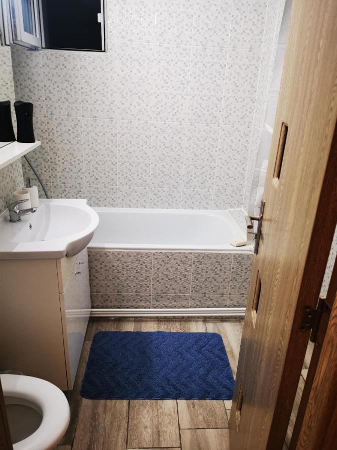 Violet Residence Târgu-Mureş エクステリア 写真